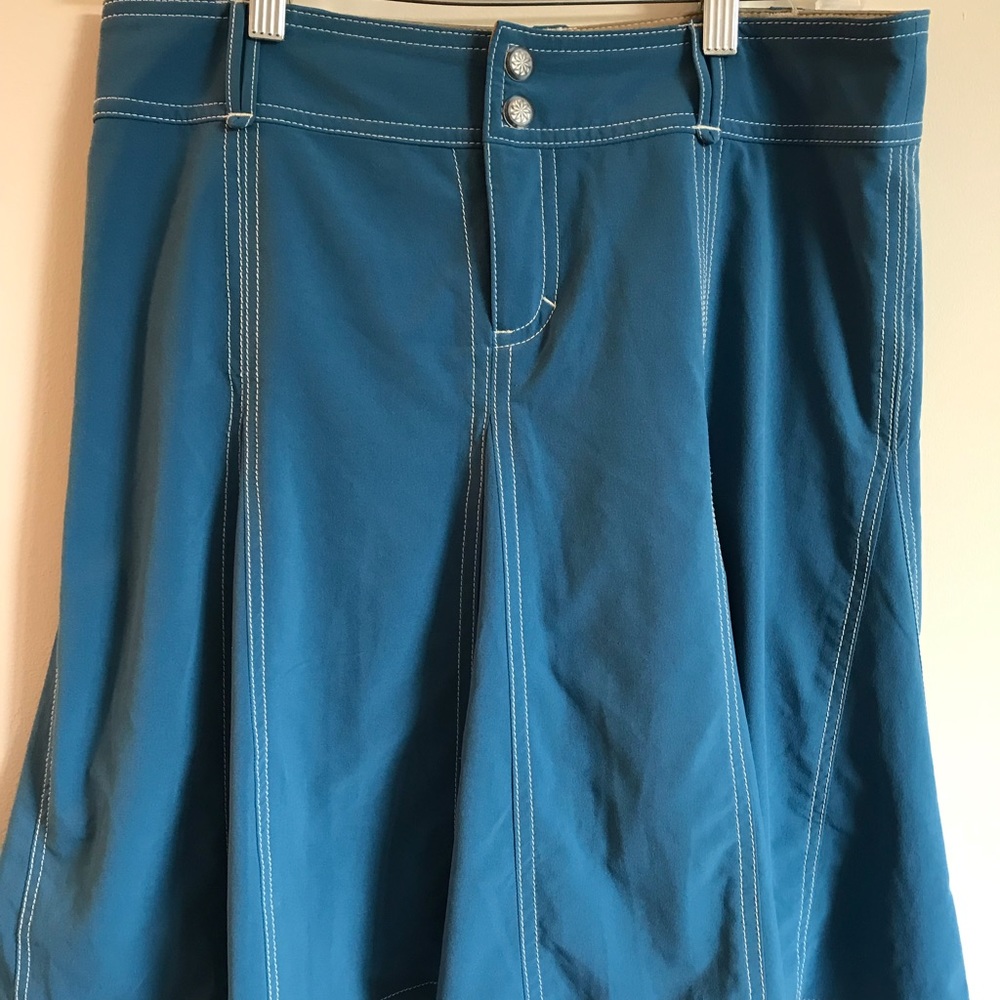 Athleta Women’s skirt size 6